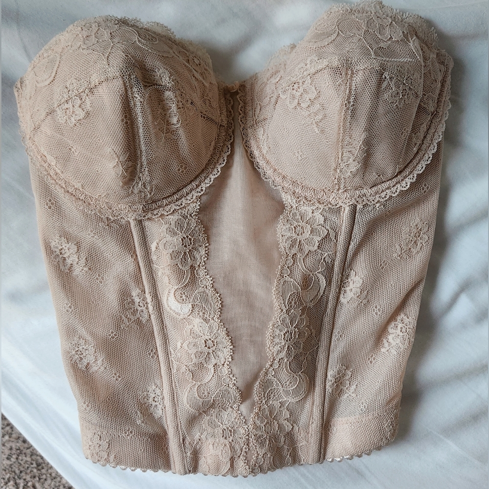 Nude/pink lace bustier top, XS